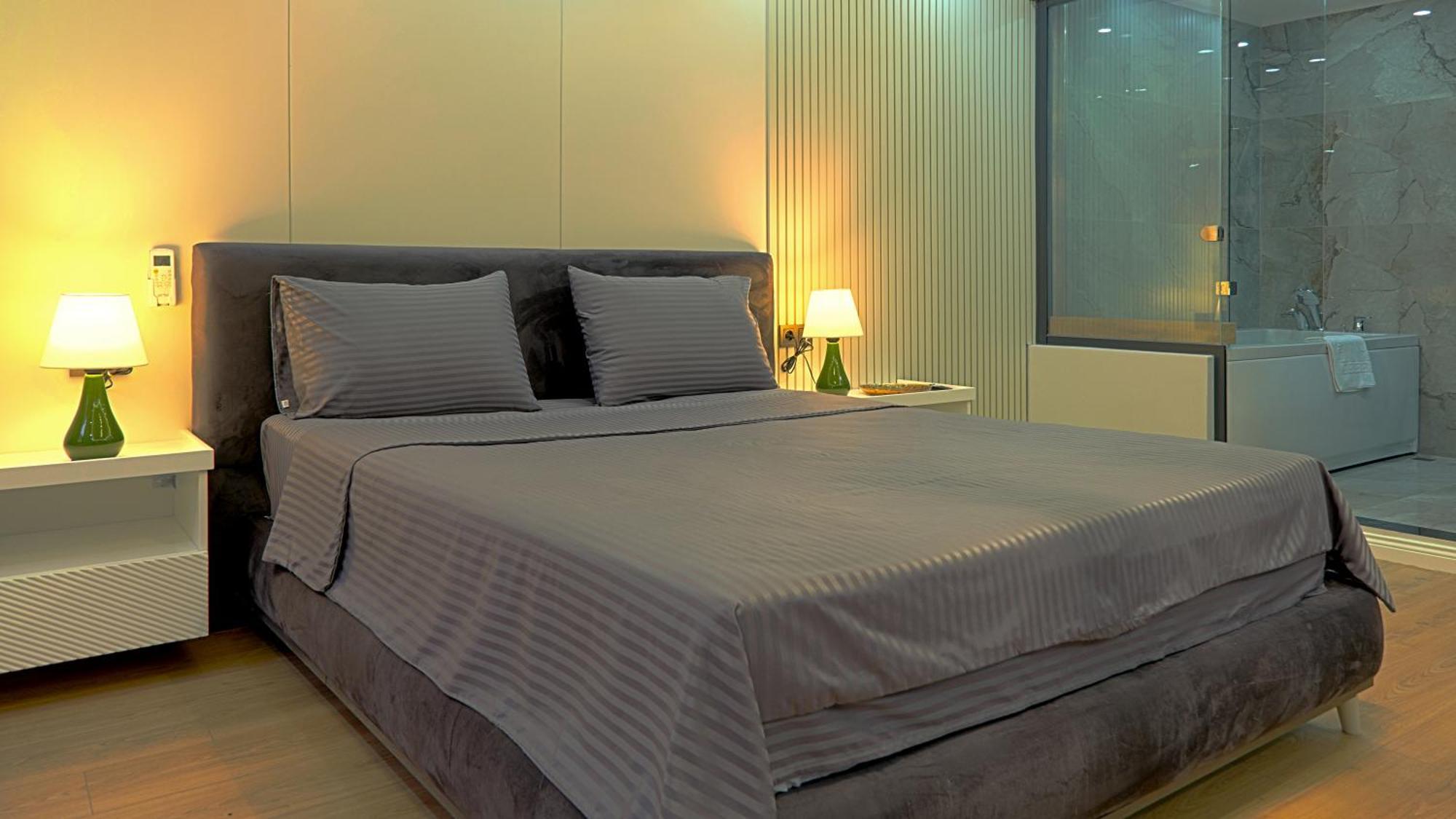 Mykent Hotel Istanbul Bagian luar foto