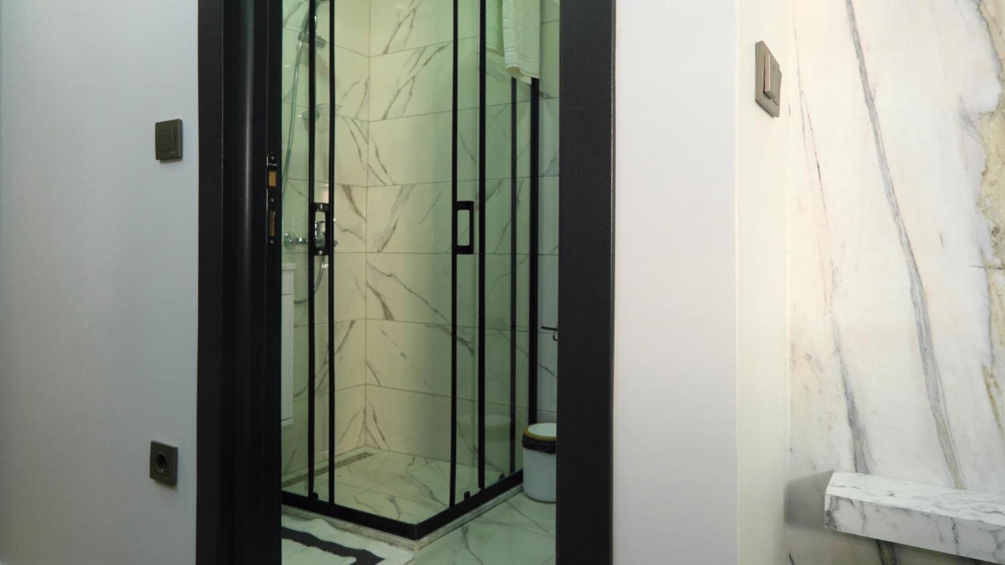 Mykent Hotel Istanbul Bagian luar foto